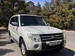 Mitsubishi Pajero-1