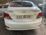 Hyundai Accent-4