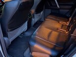 Toyota Land Cruiser Prado-8