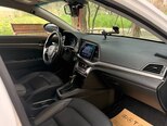 Hyundai Elantra-3