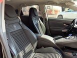 Toyota Prius-13