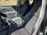 Toyota Prius-12