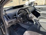 Toyota Prius-17