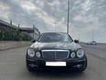 Mercedes E 280-1