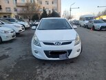 Hyundai i20-1