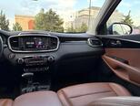Kia Sorento-23