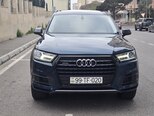 Audi Q7-3