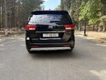Kia Carnival-3
