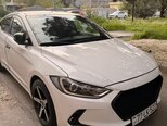 Hyundai Elantra-7