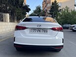 Hyundai Accent-2