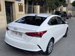 Hyundai Accent-5