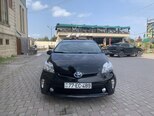 Toyota Prius-4