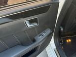 Mercedes E 300-9