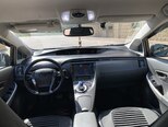 Toyota Prius-11