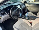 Hyundai Sonata-4