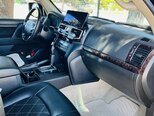 Toyota Land Cruiser-13