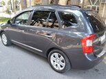 Kia Carens-11