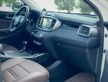 Kia Sorento-12