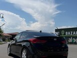 Hyundai Elantra-10