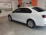 Volkswagen Jetta-4