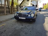 Mercedes E 220-4