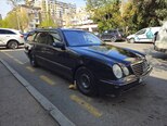 Mercedes E 220-1