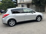Nissan Tiida-4