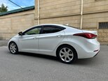 Hyundai Elantra-6