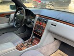 Mercedes E 240-2