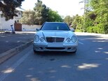 Mercedes E 240-1