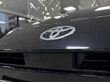 Toyota Camry-15