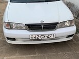 Nissan Sunny-1