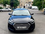Hyundai Elantra-1