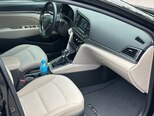 Hyundai Elantra-9