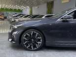 BMW 530e-6