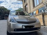 Toyota Prius-2