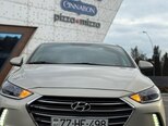 Hyundai Elantra-10