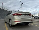 Hyundai Elantra-7