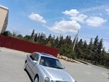 Mercedes E 240-2