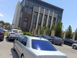 Mercedes E 240-5