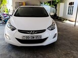 Hyundai Elantra-1