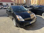 Toyota Prius-3