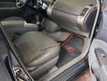 Toyota Prius-17