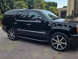 Cadillac Escalade-3