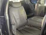 Kia Carnival-11