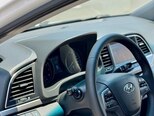 Hyundai Elantra-13