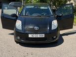 Toyota Yaris-12