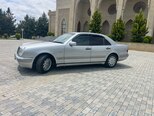 Mercedes E 200-7