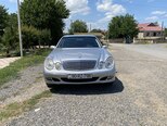 Mercedes E 240-1