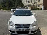 Volkswagen Jetta-1